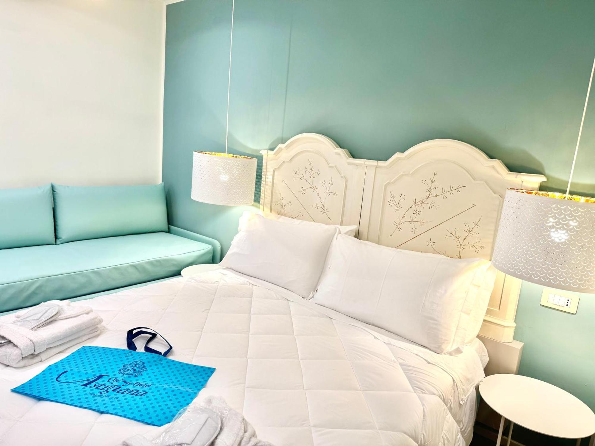 Hotel Astigiana & Appartamenti Varazze Eksteriør billede