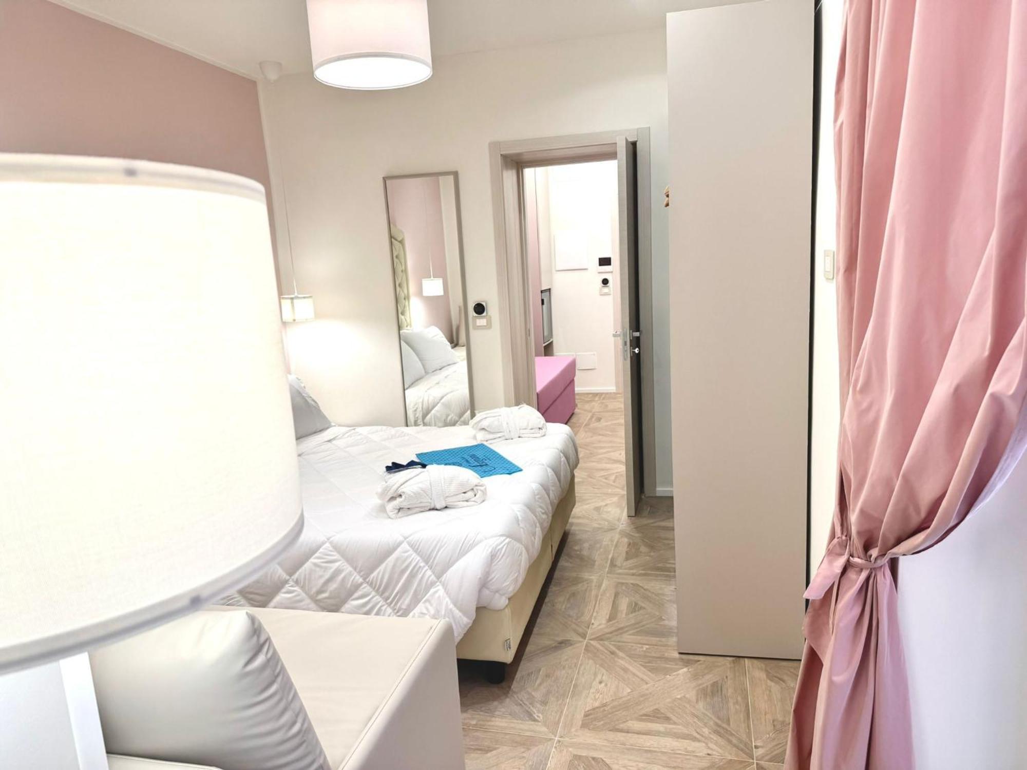 Hotel Astigiana & Appartamenti Varazze Eksteriør billede