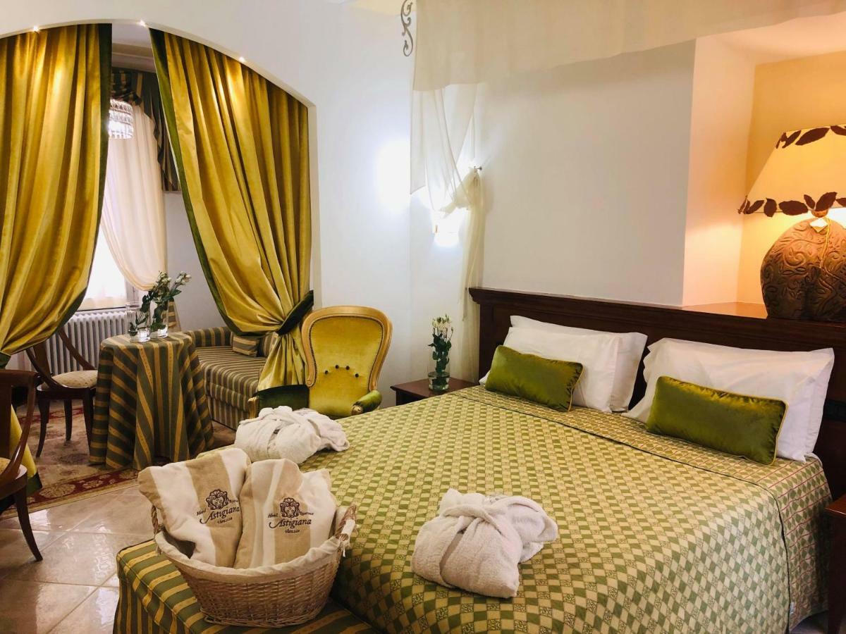Hotel Astigiana & Appartamenti Varazze Eksteriør billede